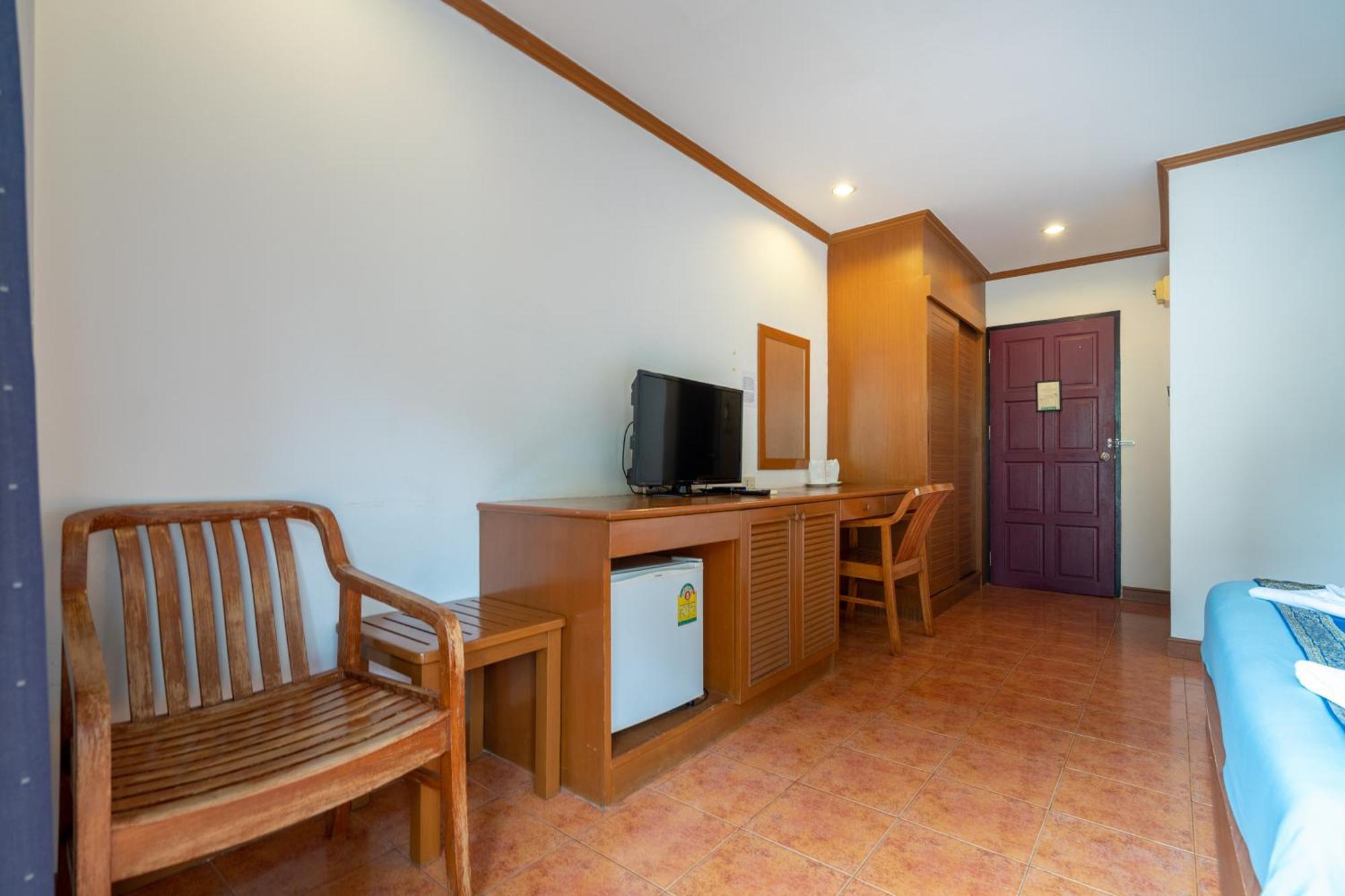 And Apartment Patong
