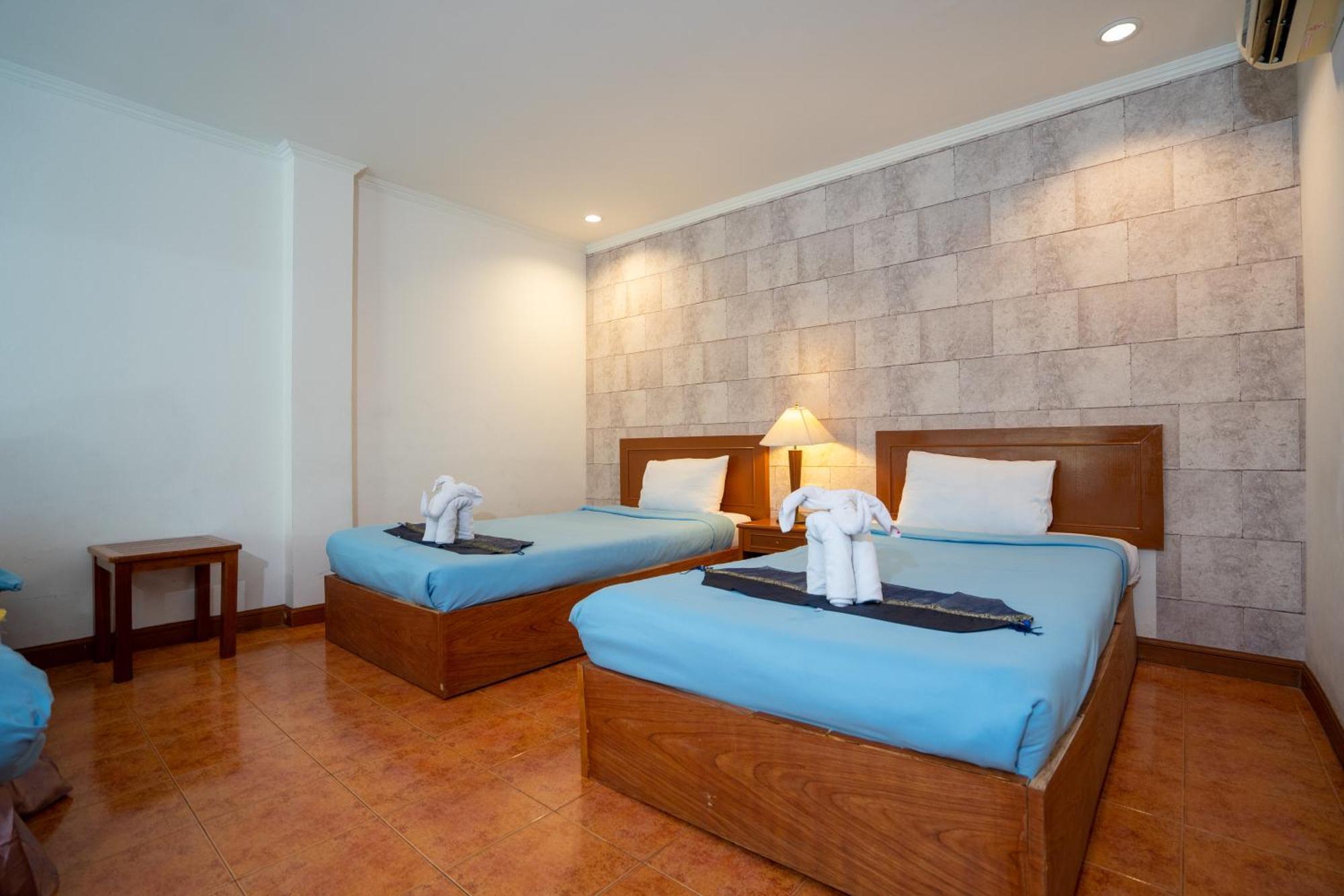 Hotel & Patong