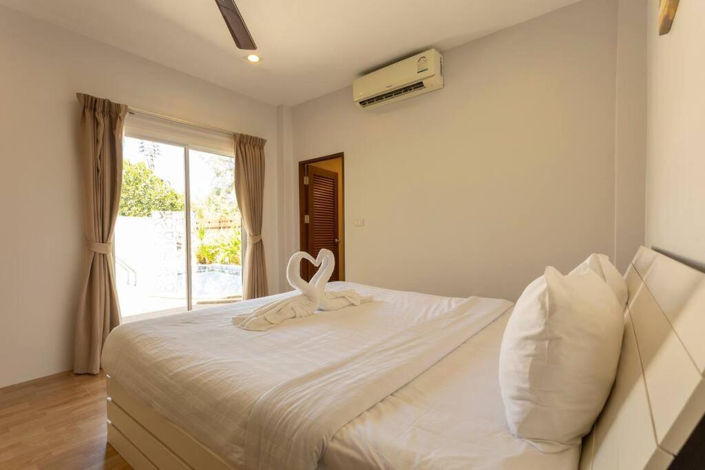 Sunny Pool Rawai, Close To Amenities #v87 Villa *