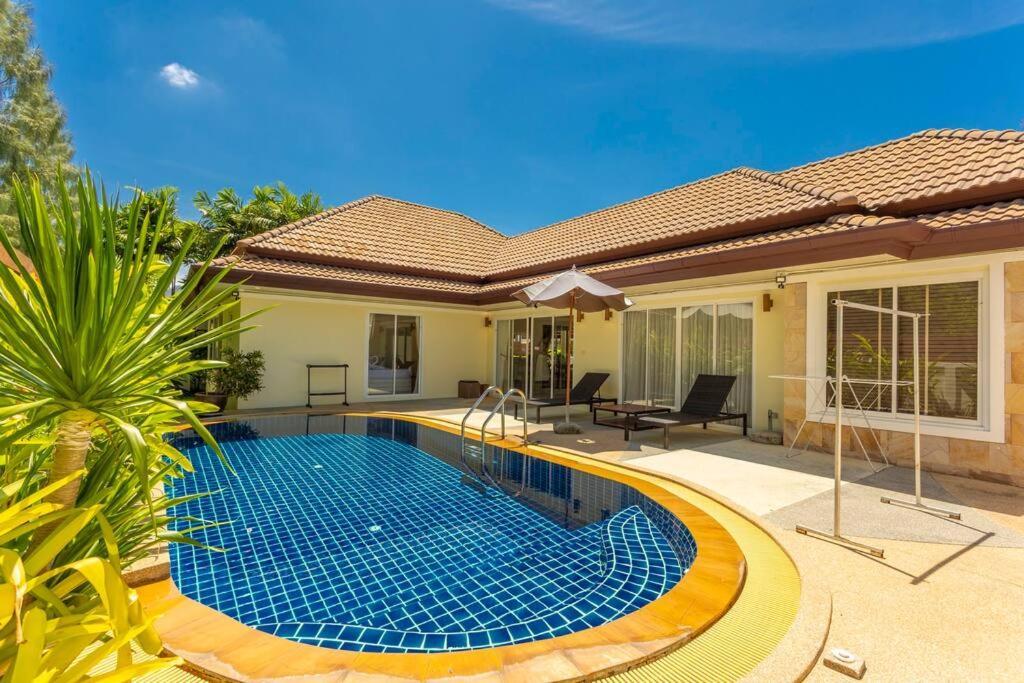 Sunny Pool Rawai, Close To Amenities #v87 Villa *