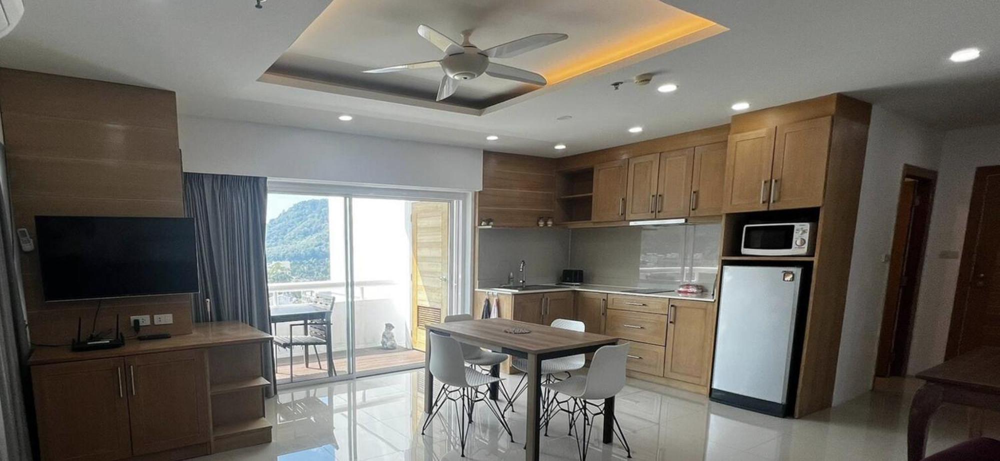 Tower 2bedroom 2 Bathrooms, Corner View Apartment *
