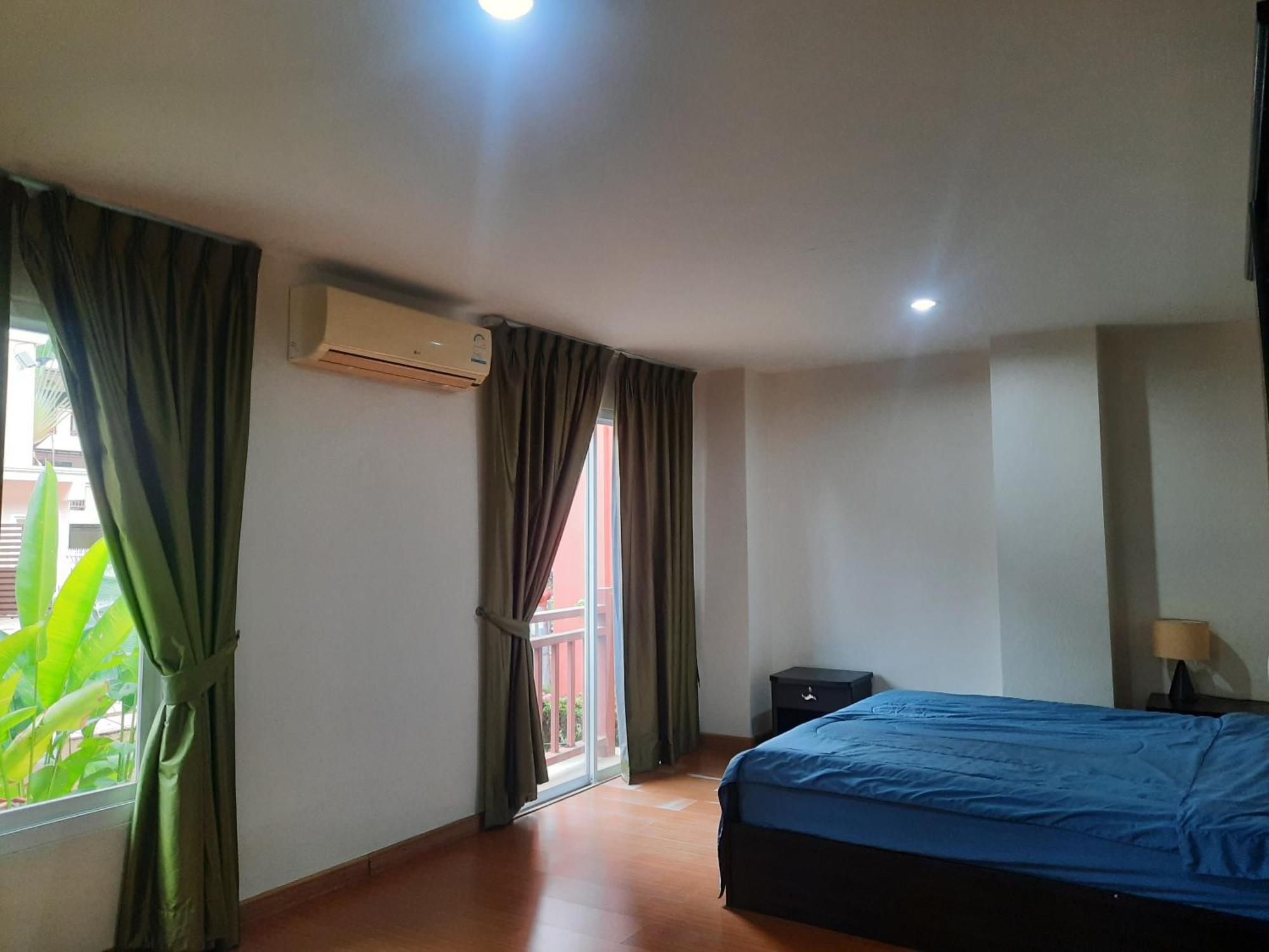 By Deluk Apartment