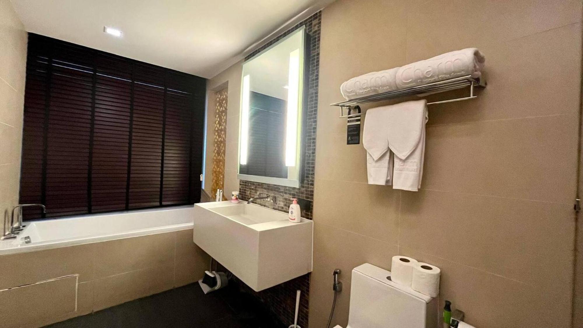 4605-5-star Seaview 30m To Guest house