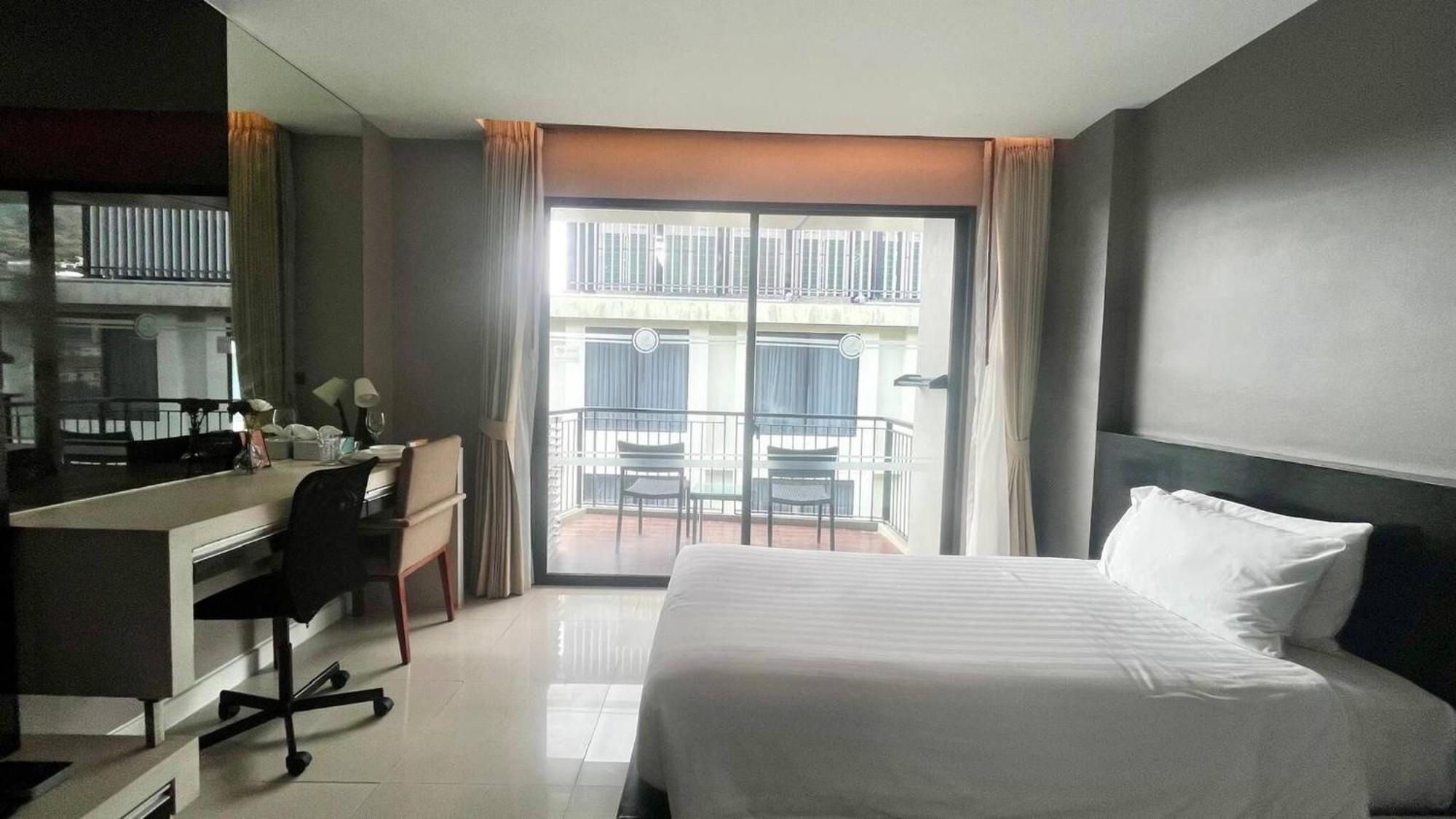 4605-5-star Seaview 30m To