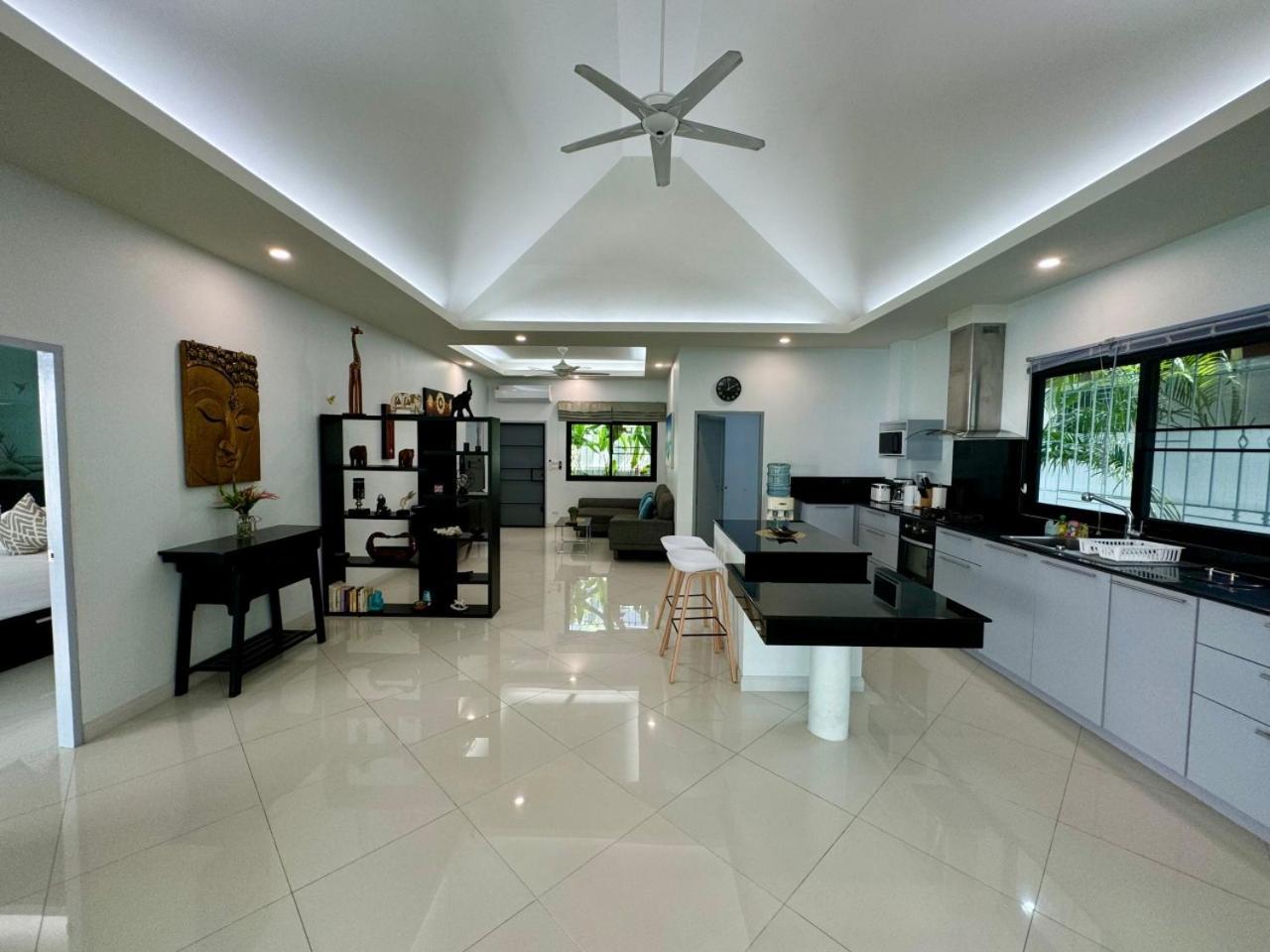 Gabriel By G Estate Villa *