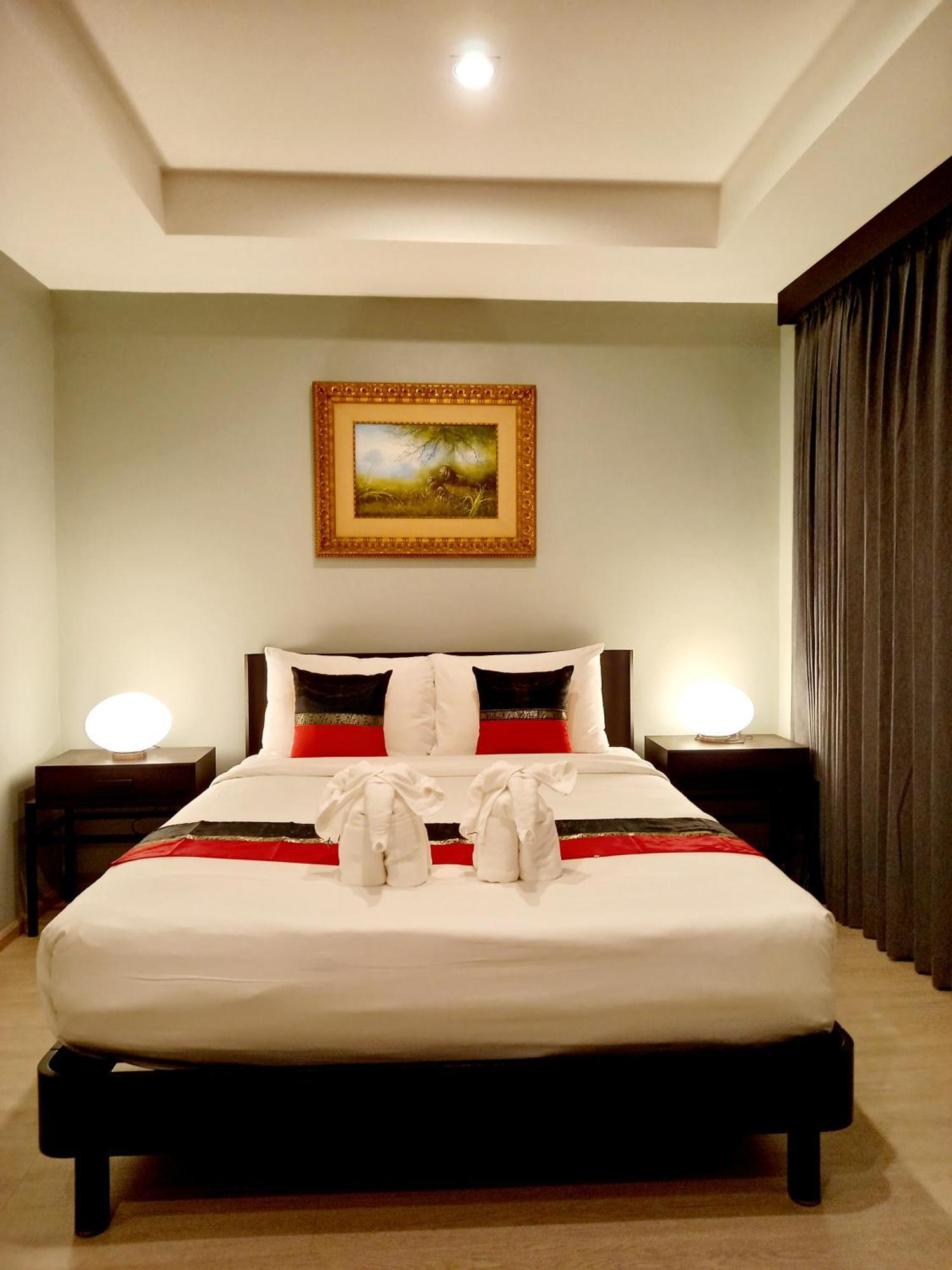 Aloha Hotel 3*