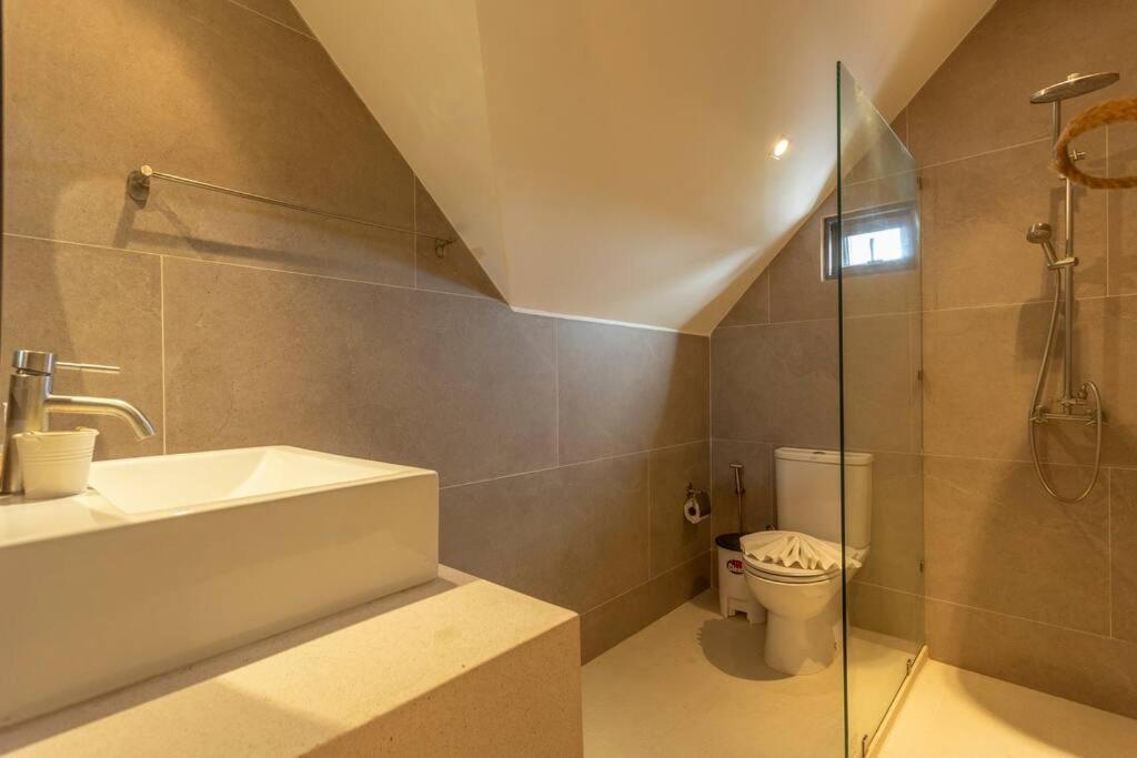Brand New, Designer Furnishing, Hot Tub, Gym, Pool V98 Villa Ban Saiyuan