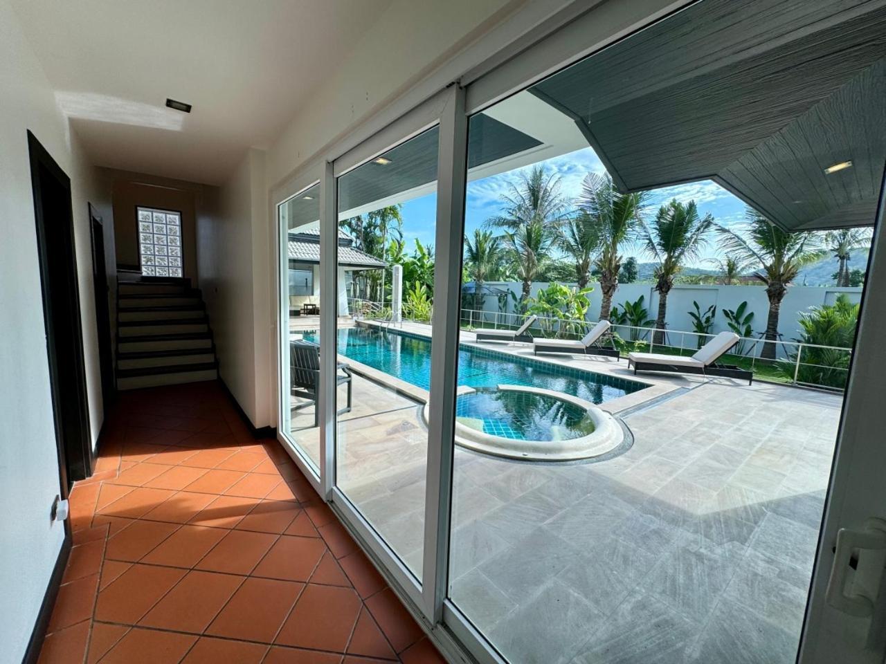 Johanna By G Estate Phuket Villa Ban Saiyuan