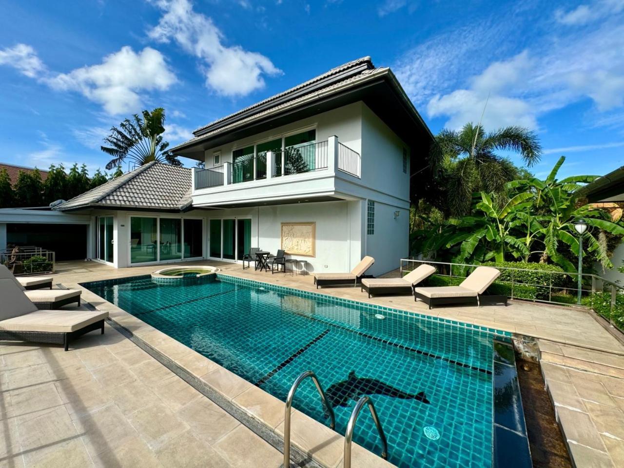 Villa Johanna By G Estate Phuket Ban Saiyuan
