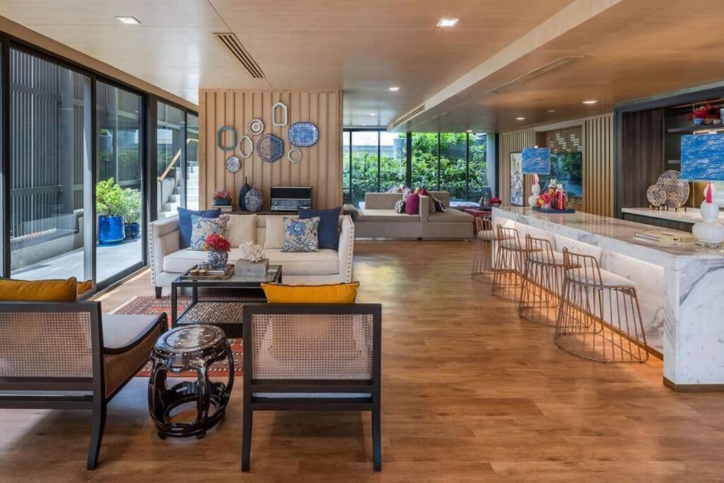 Apartment The Base Phuket Shopping Mall Festival *