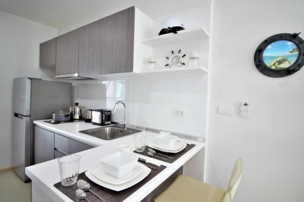 Ozone W Kitchen Near Apartment Kata Beach (Phuket)