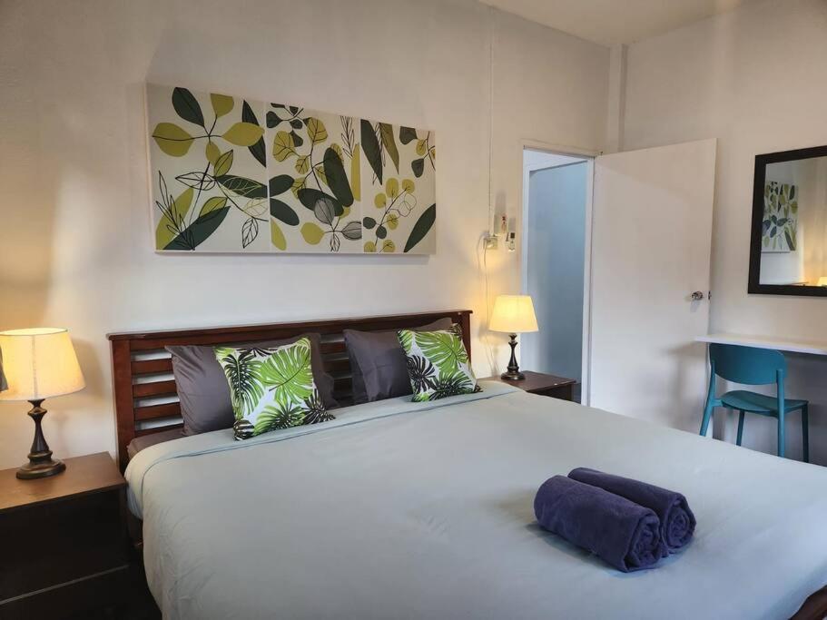 Holiday home Karon Beach Holiday Home *
