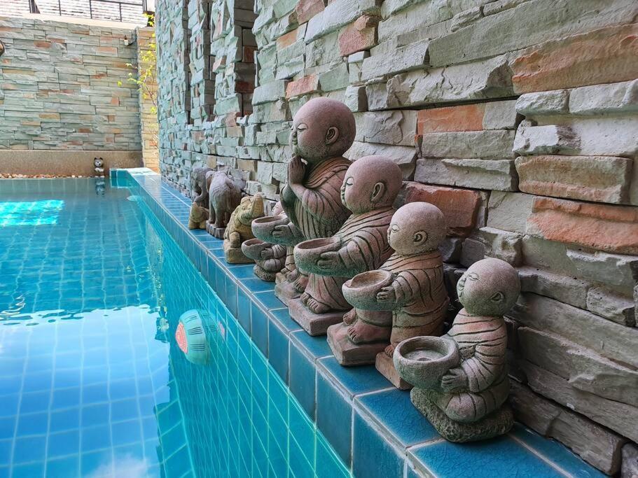 Villa 拉威海滩豪华泳池别墅 Pool Rawai
