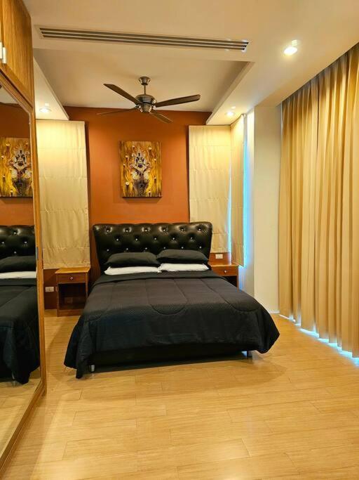 Me, Happier Family's And Groups Apartment *