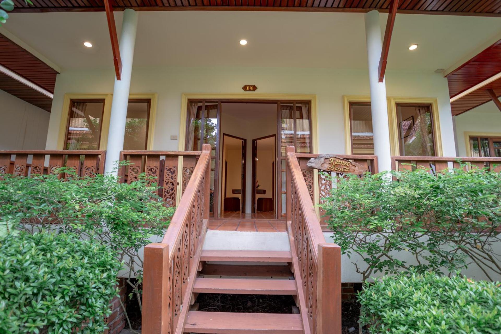 Resort Bangtao Village - Sha