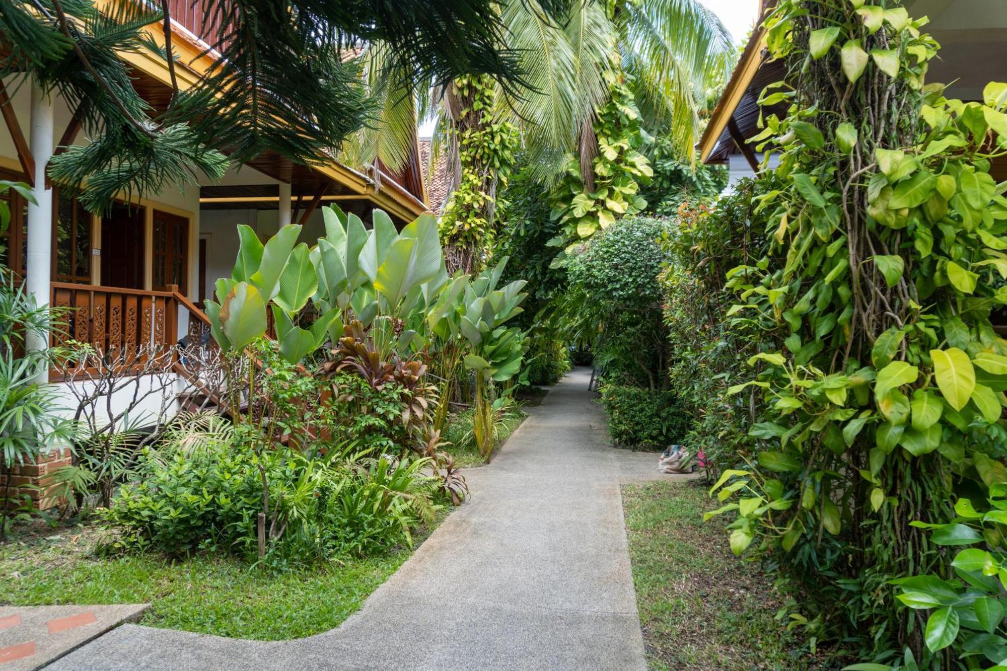 Bangtao Village - Sha Bang Tao Beach (Phuket)
