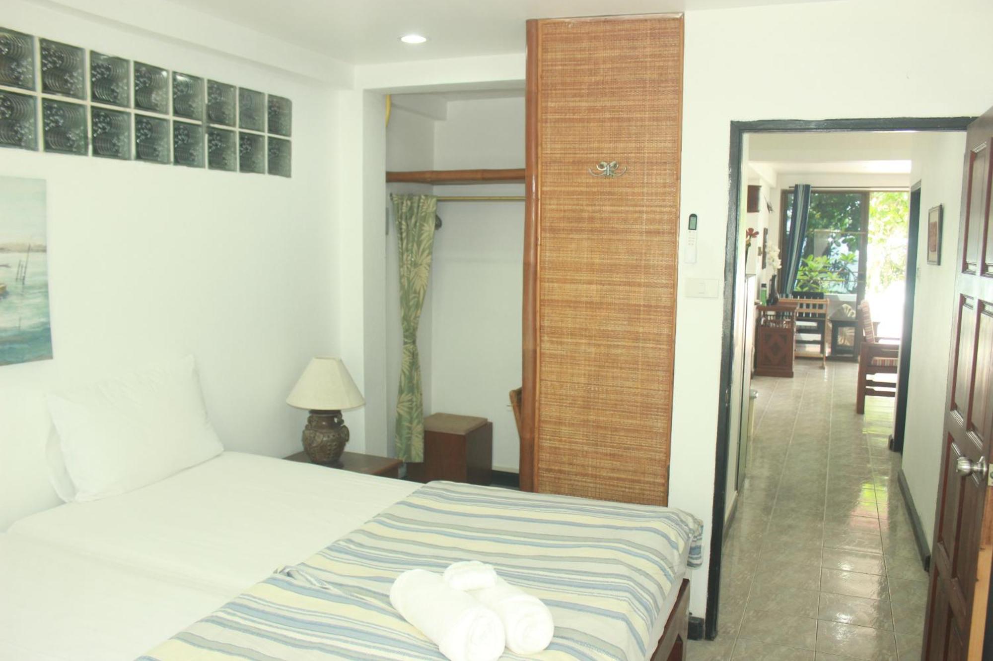 Naithon Beach 3*