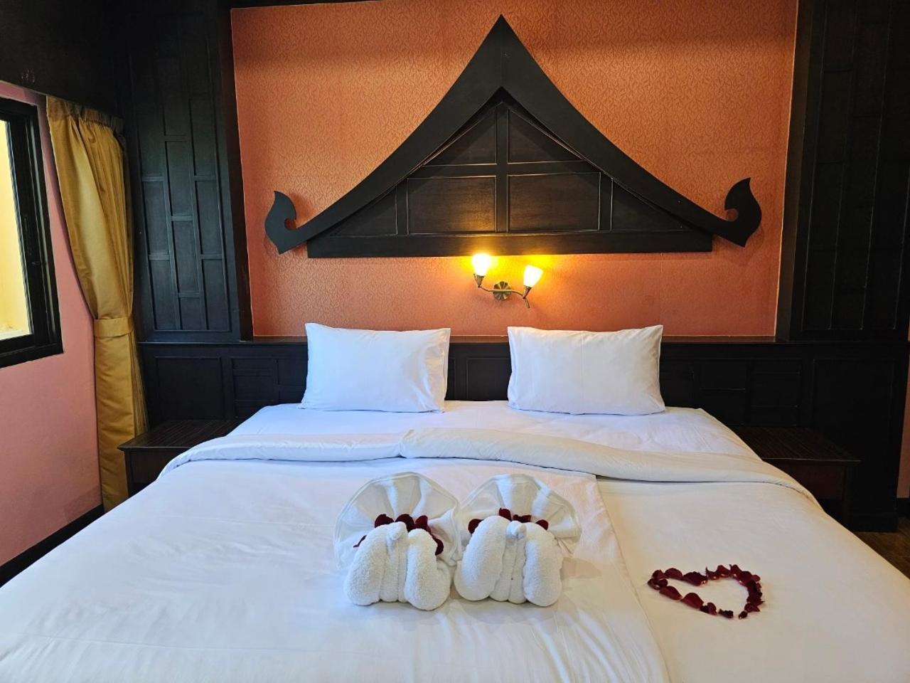 Nanai 2 Phuket Hotel