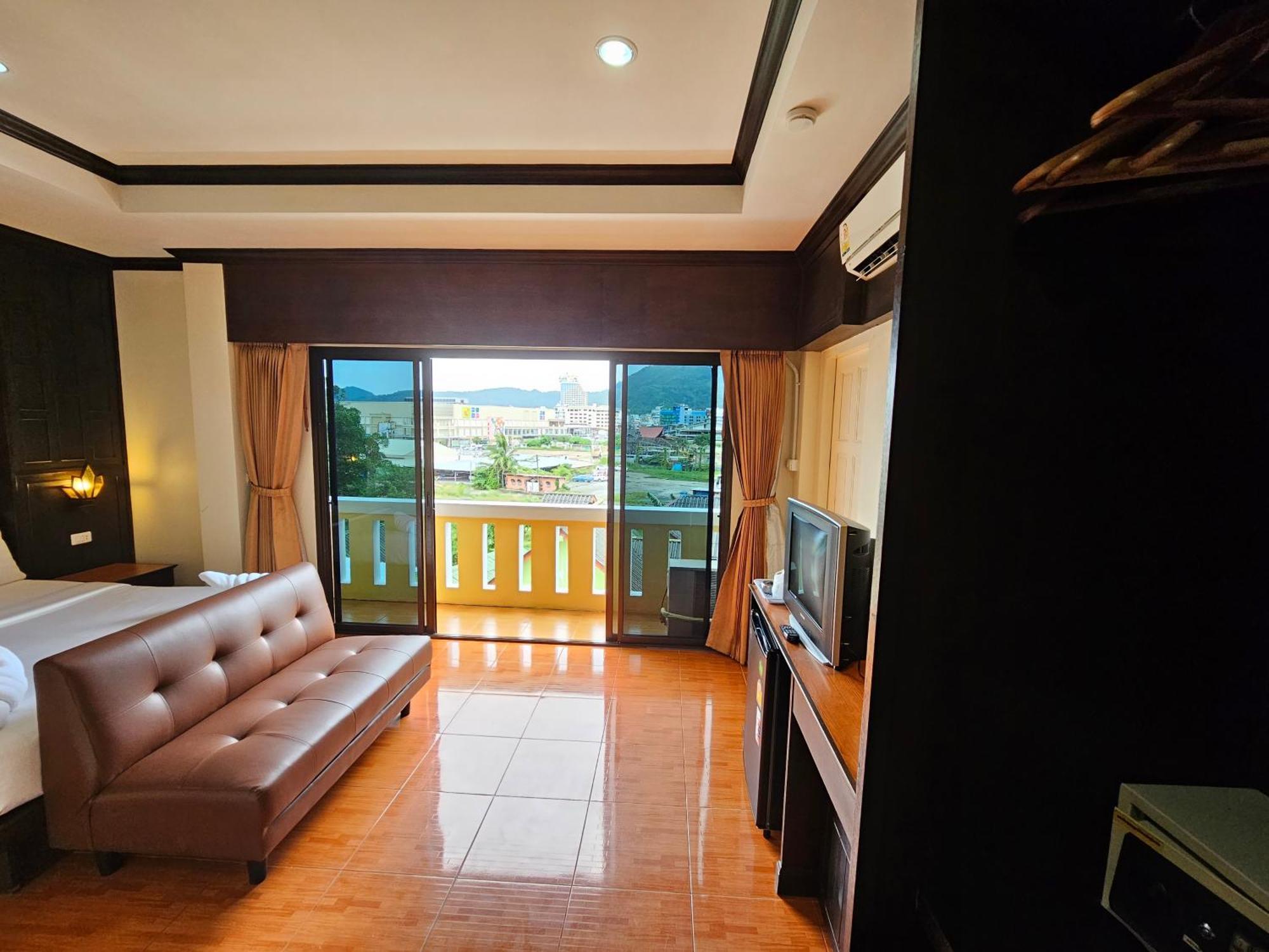 Nanai 2 Phuket 3*