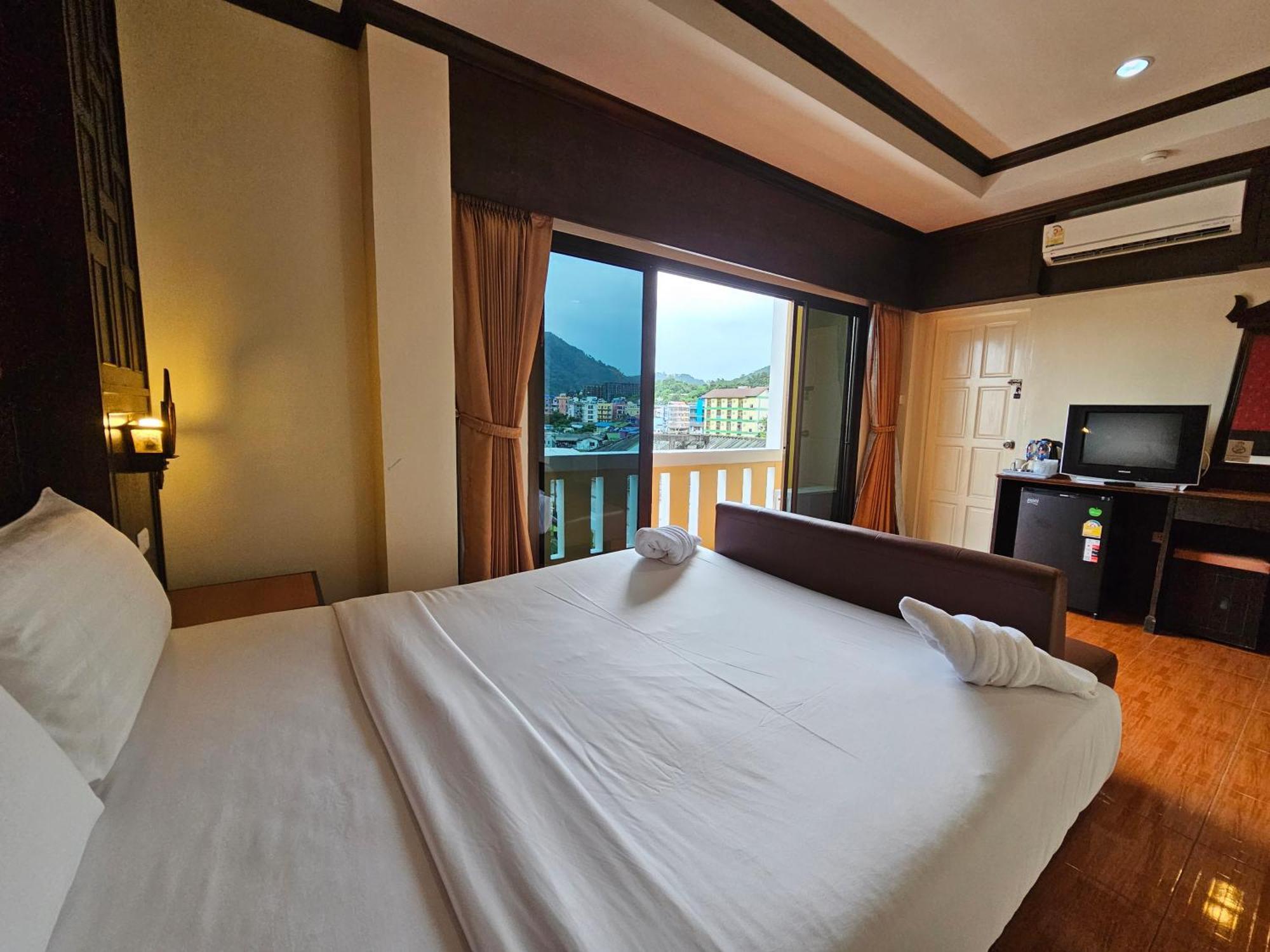 Nanai 2 Phuket Hotel