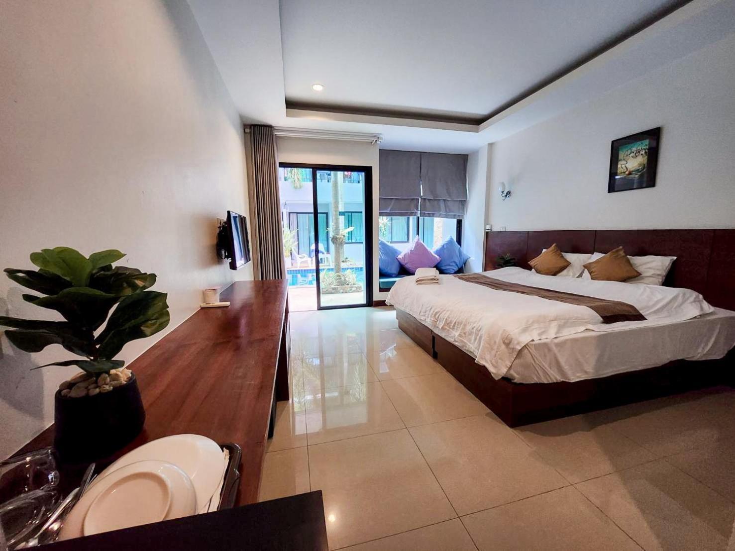 Diana Pool Access Phuket 4*