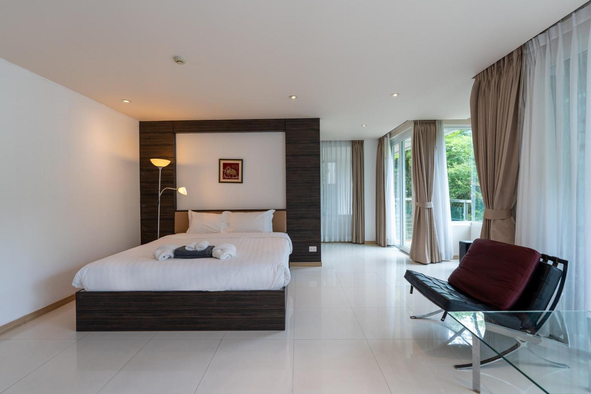 Kalim Unparalleled Sea View Apartment