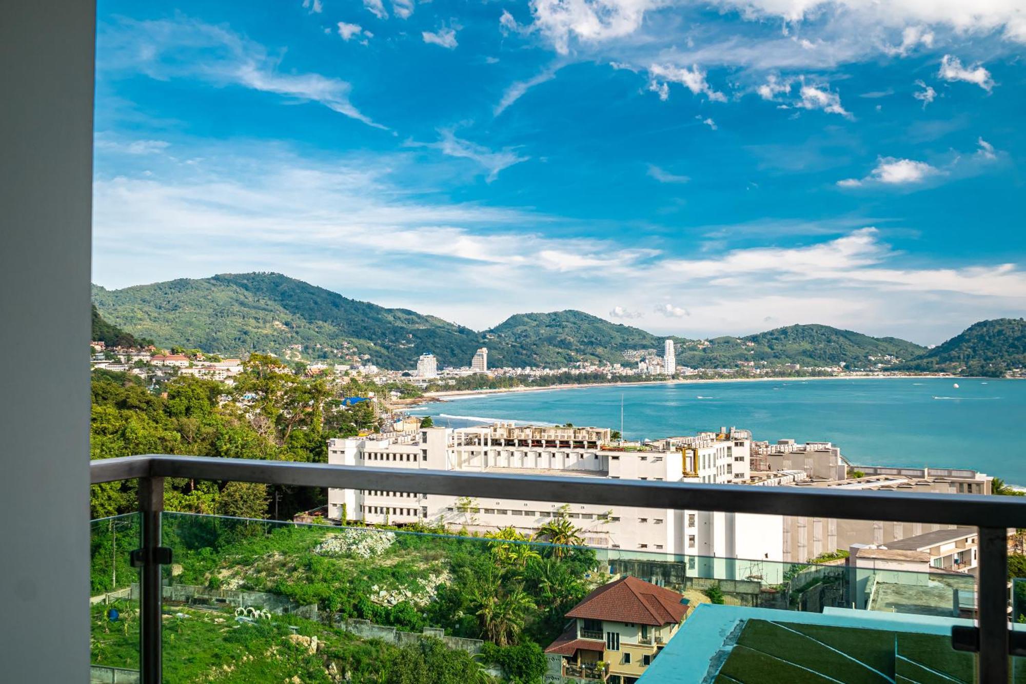 Kalim Unparalleled Sea View Apartment