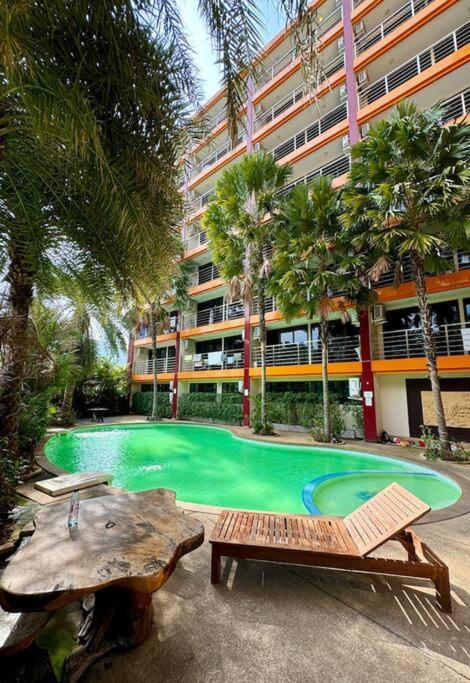 With Jungle And Pool View Apartment