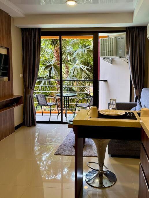 Apartment With Jungle And Pool View Rawai
