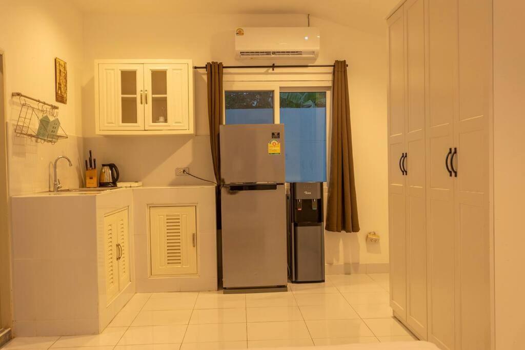 Holiday home Separate Walking Distance Shops Gym Food V103