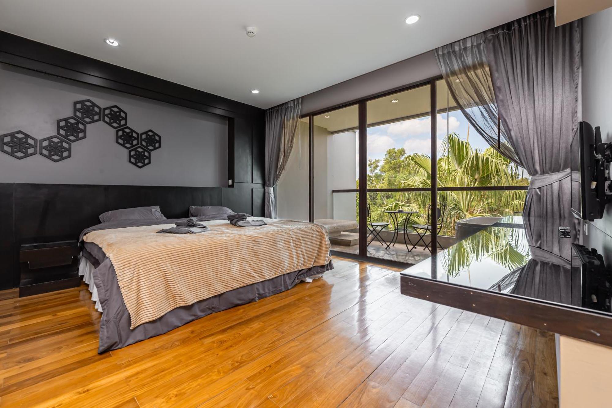 Apartment The Regent Bangtao 2 Bedroom