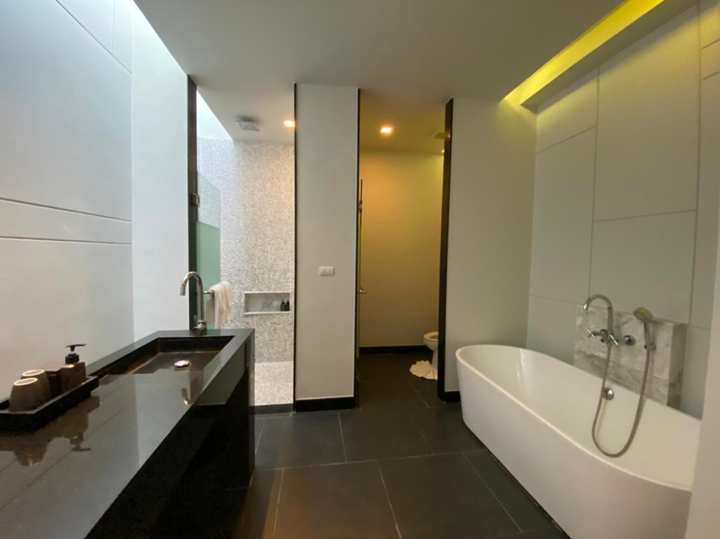 Three Bedroom Wings Pool