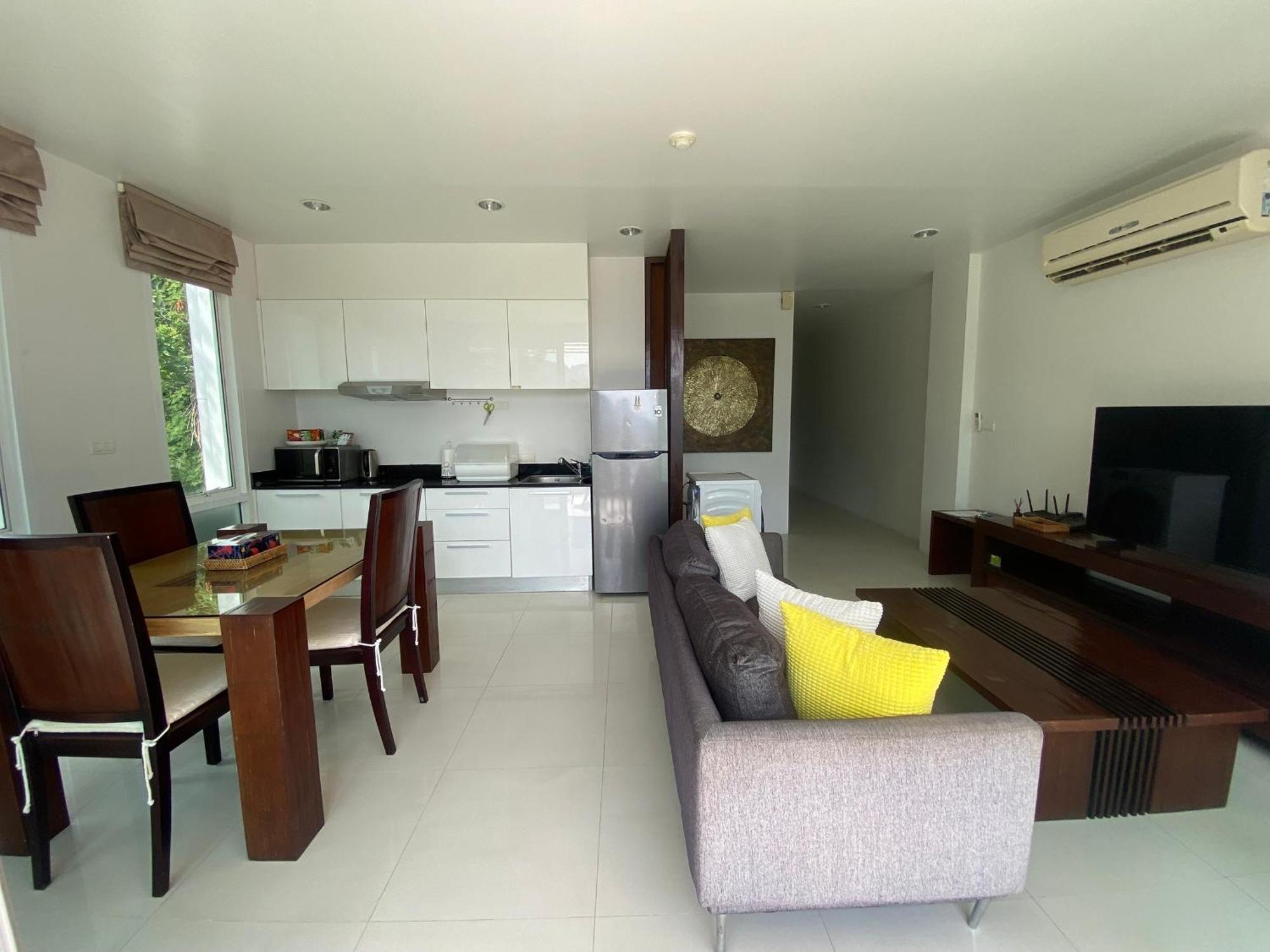 Surin Park By Destada Apartment Ban Lum Fuang