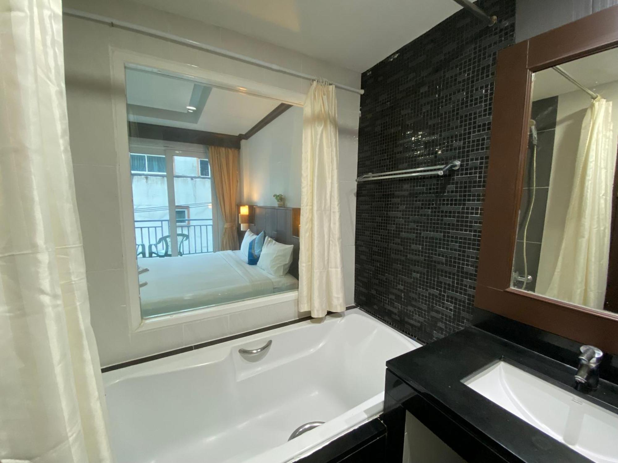 77 & 3* Patong