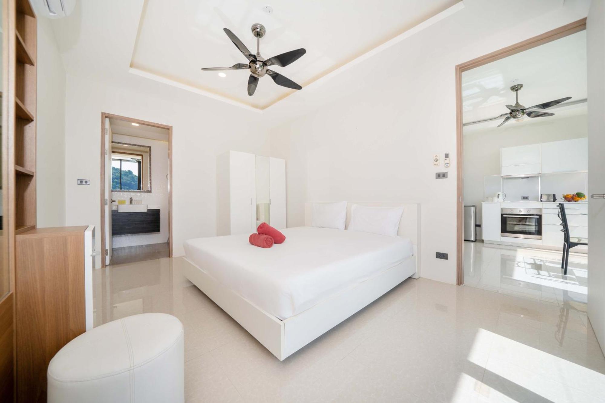 Sea & Mountain Views Apartment At Vv Patong A603