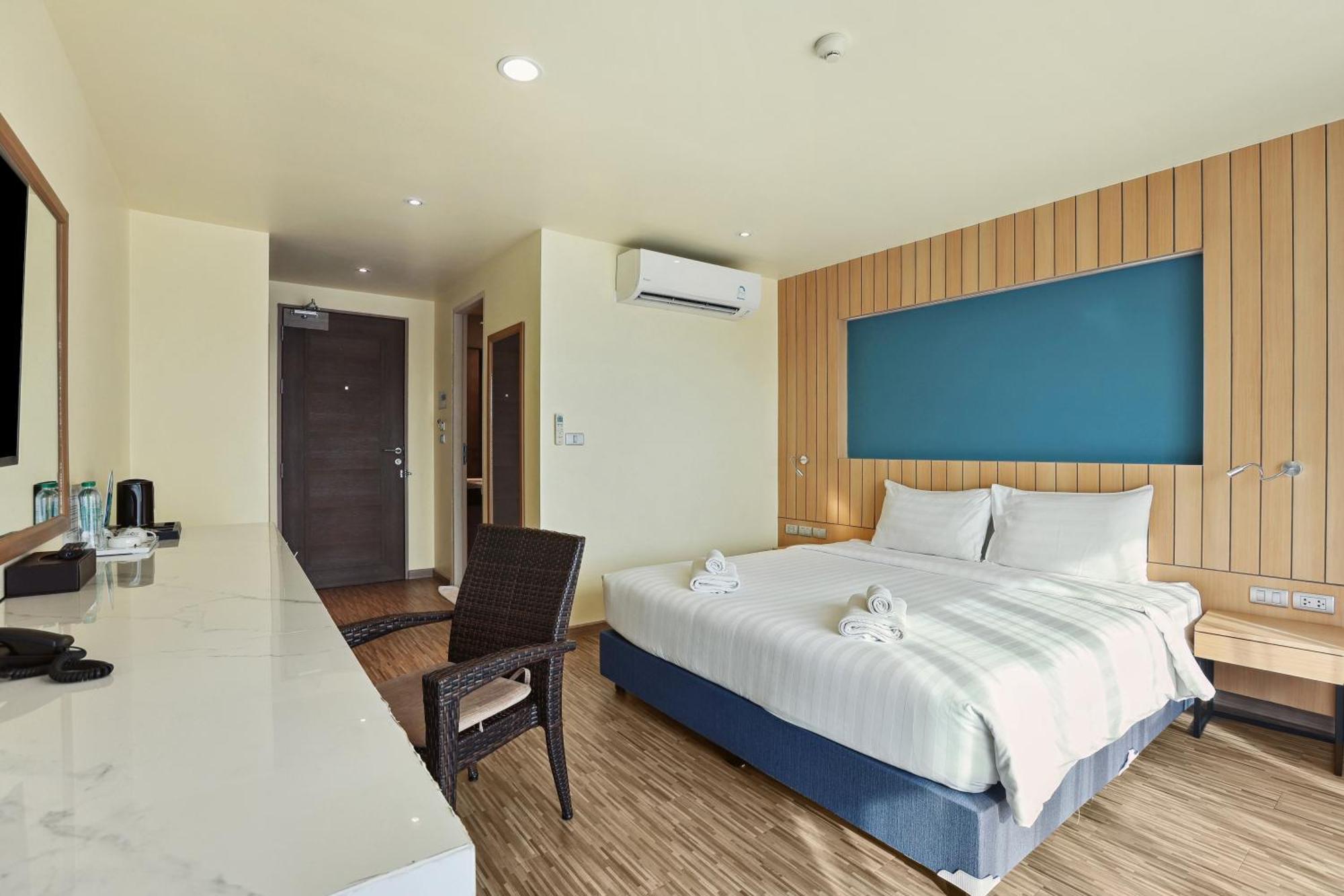 Dome Hotel Strand Kata