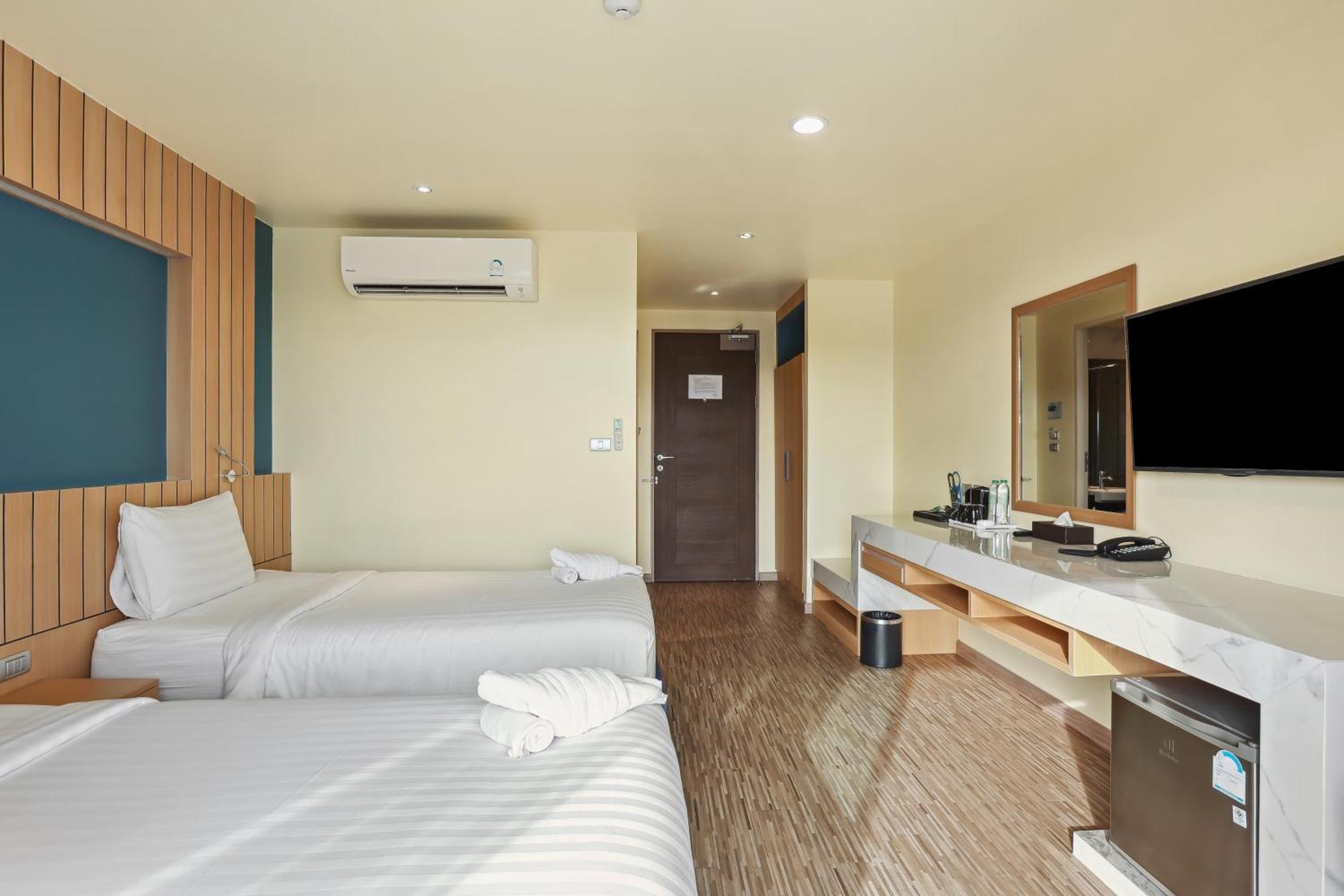 Hotel Dome Kata Beach (Phuket)