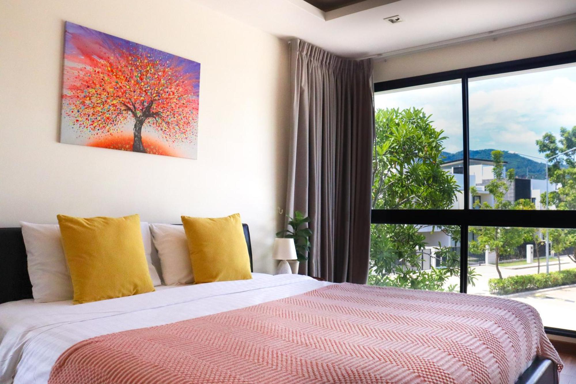 Big Garden Townhouse Laguna Park Villa *