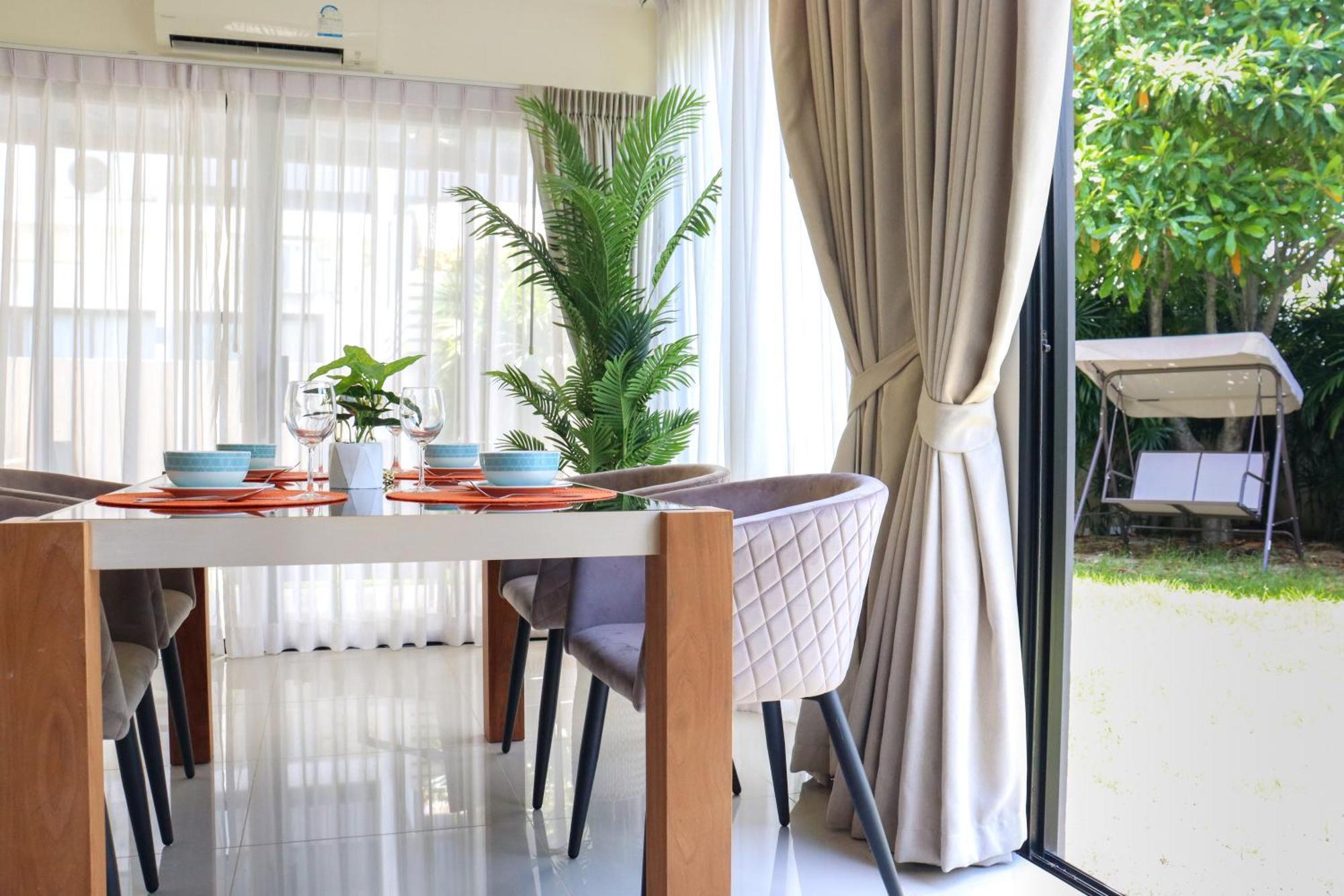 Big Garden Townhouse Laguna Park *