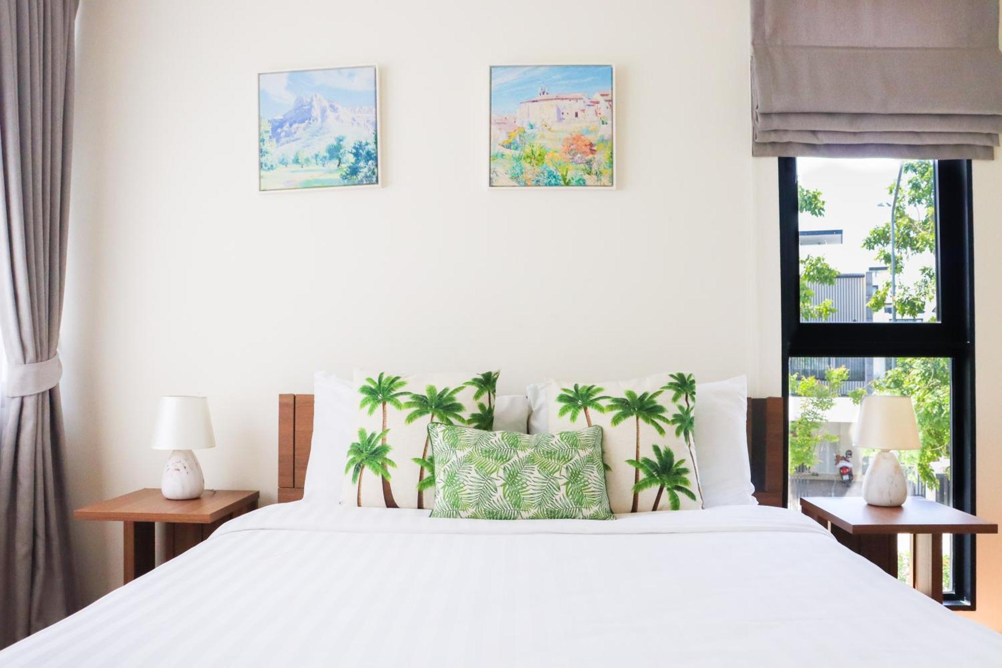 Big Garden Townhouse Laguna Park Villa