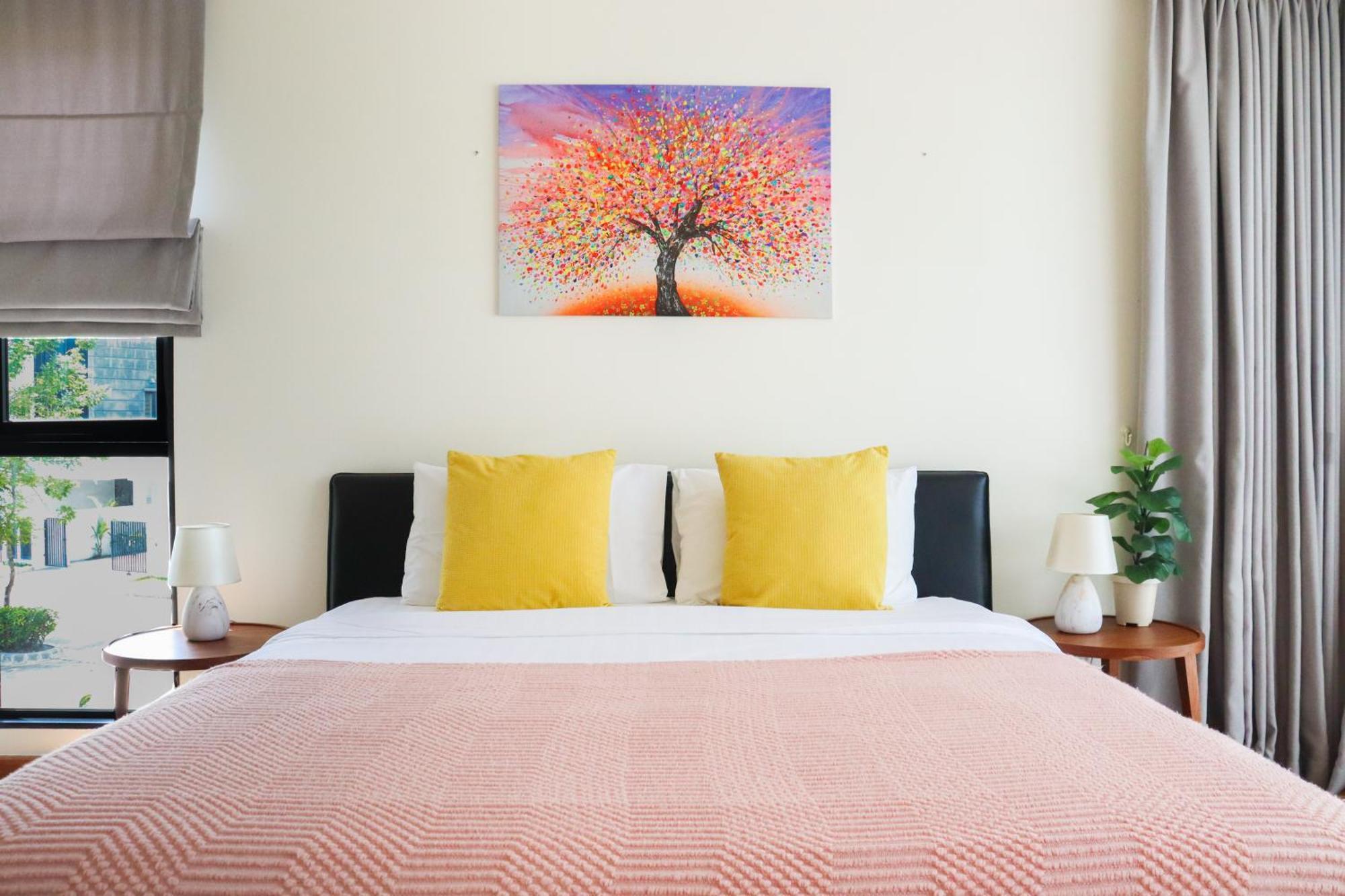 Big Garden Townhouse Laguna Park Villa