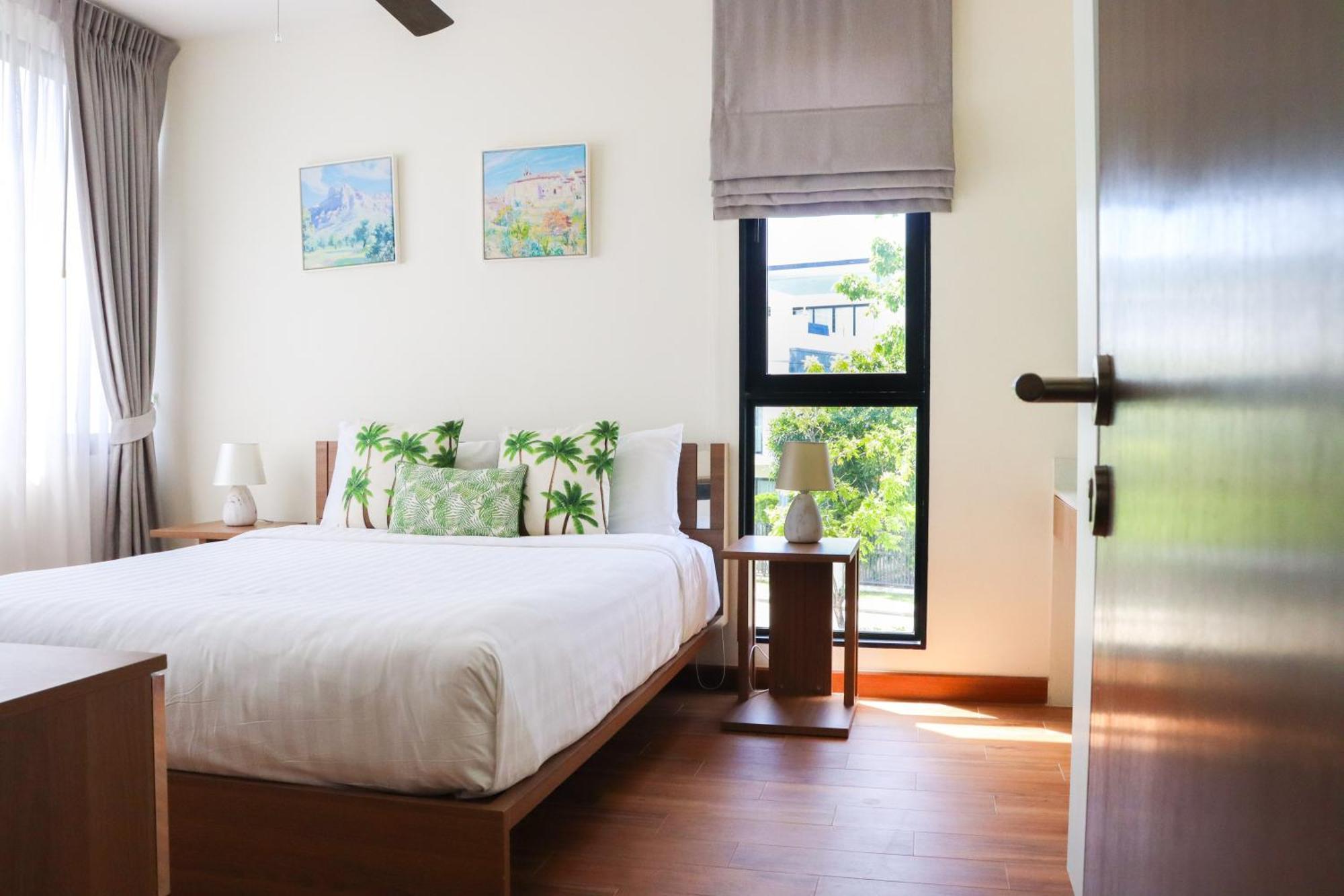 Big Garden Townhouse Laguna Park *