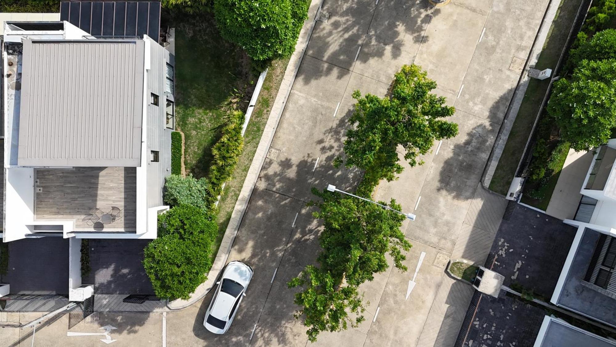 Big Garden Townhouse Laguna Park Villa *