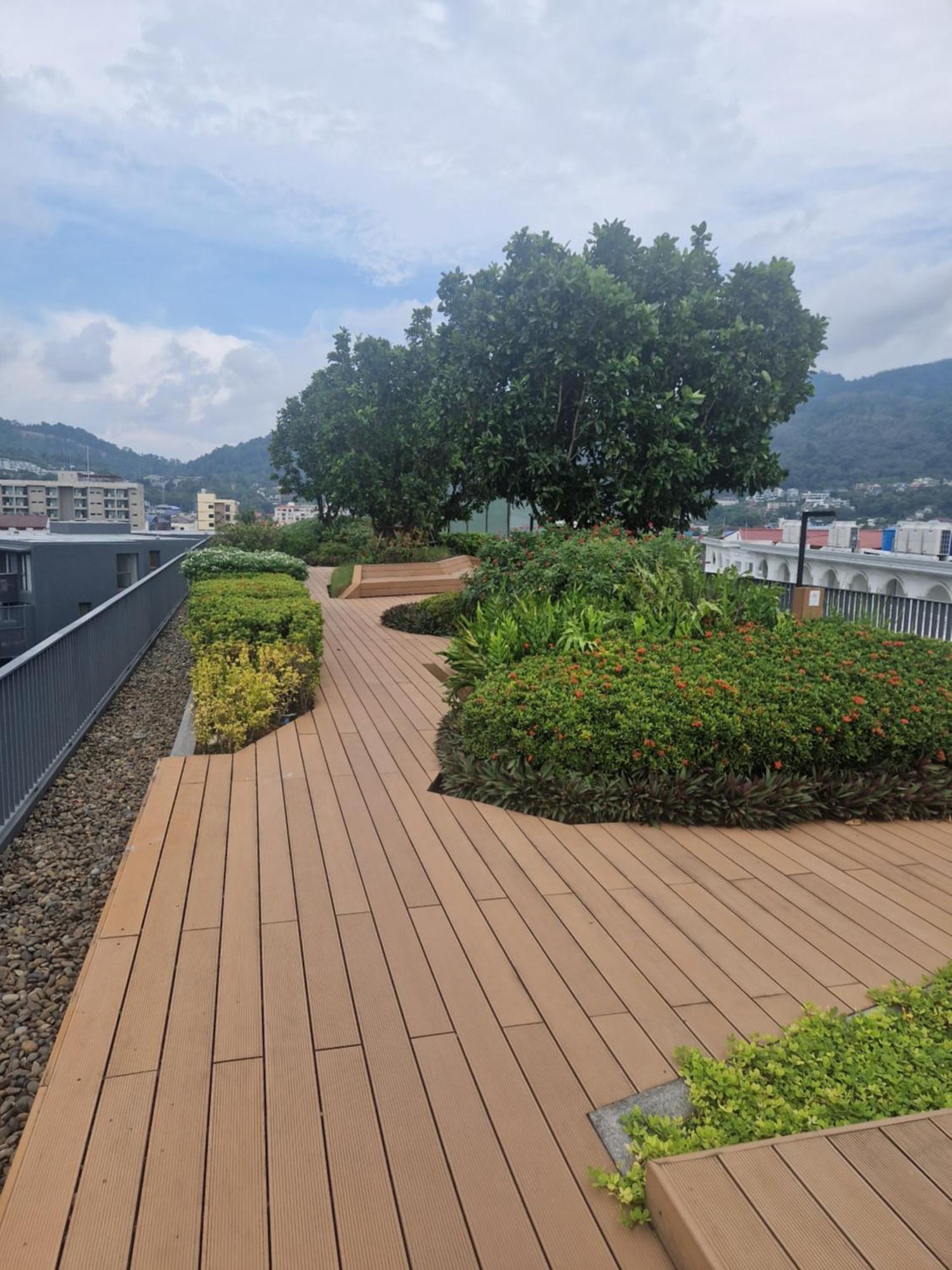 The Deck 7th Fl Mountain View 2 * Patong