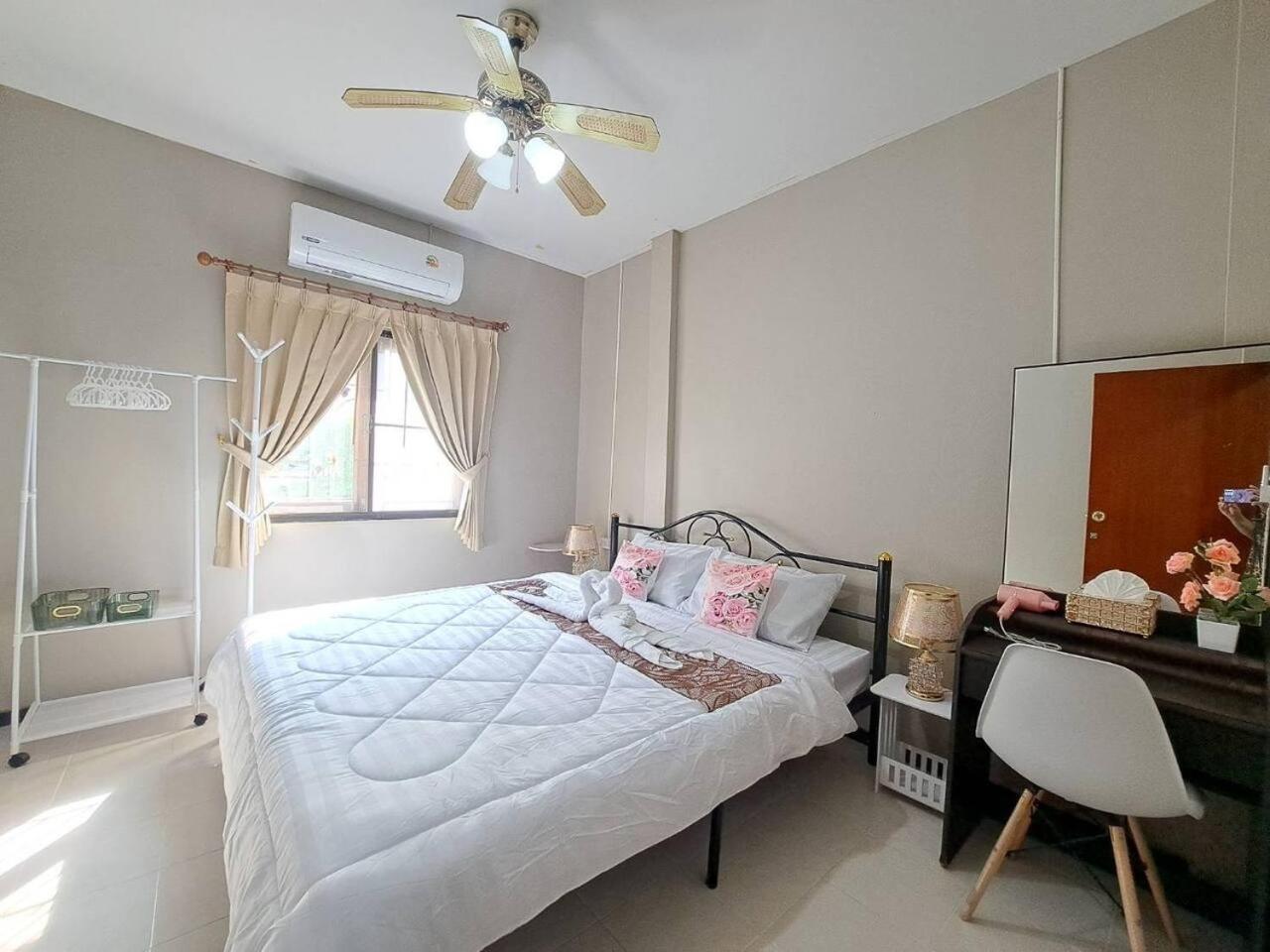 Near Bisp, Finnway 20-30 Off Holiday home Phuket