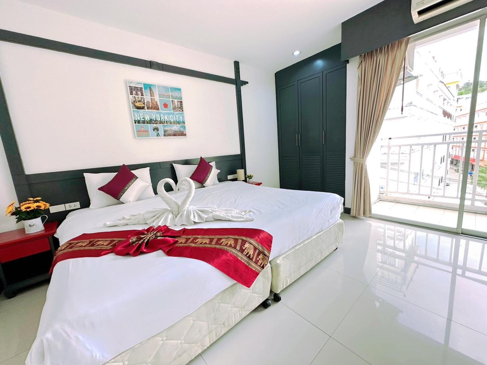 Baya Phuket 3*