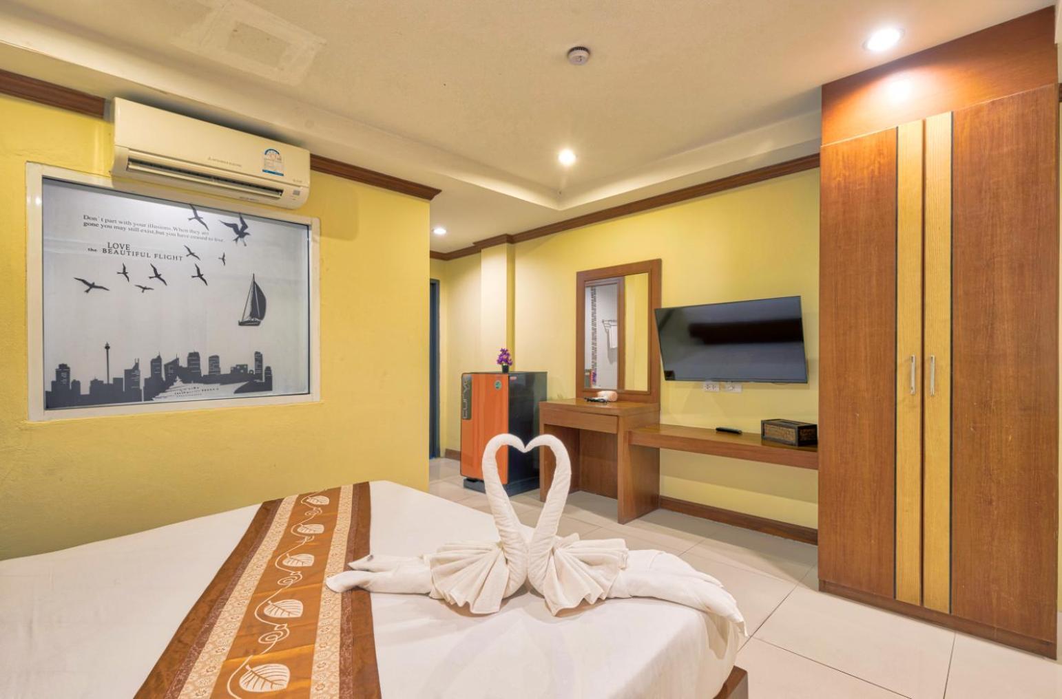 Tj - Sha Hotel