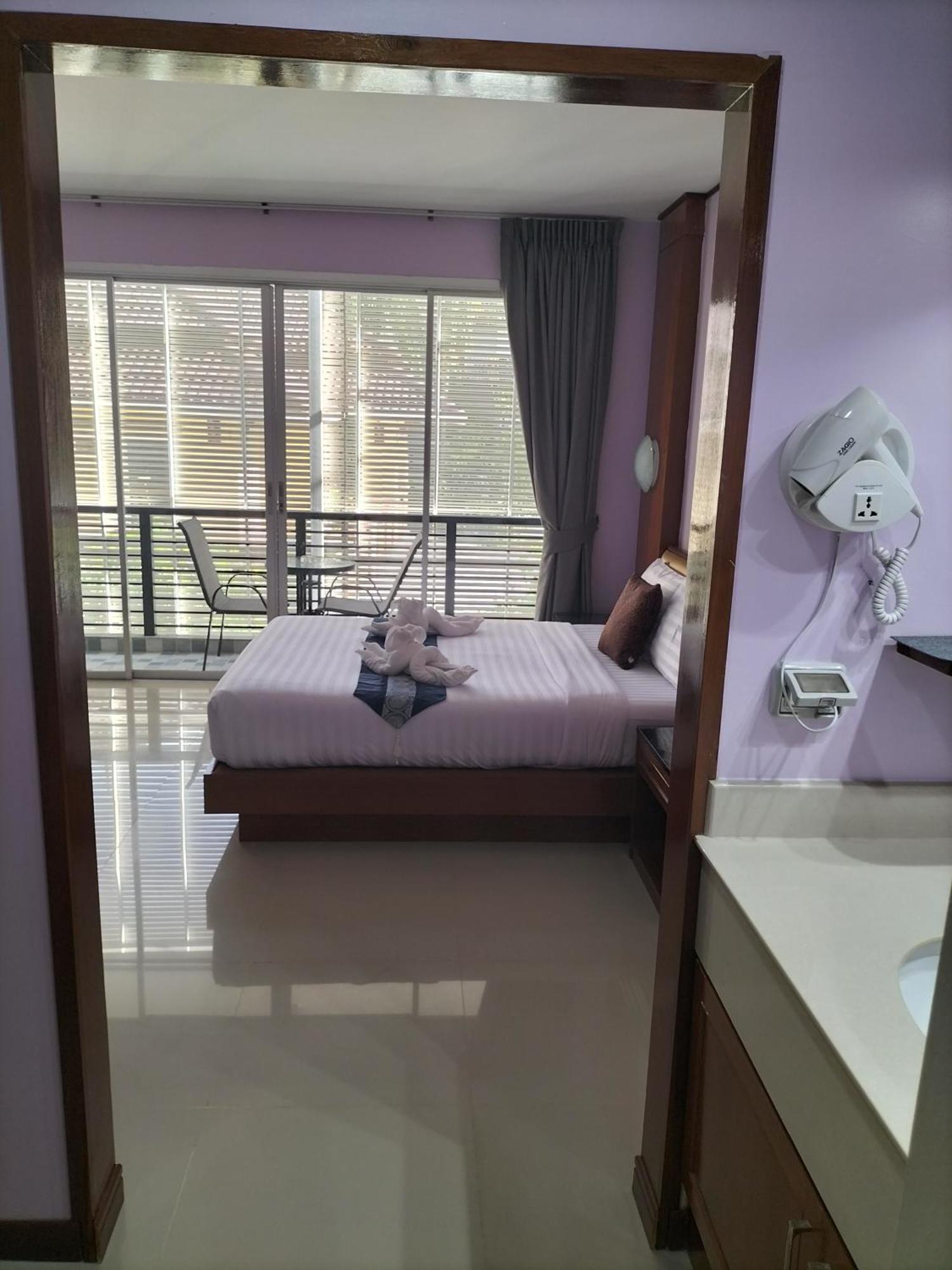 Hotel La Piccola Kata Beach (Phuket)