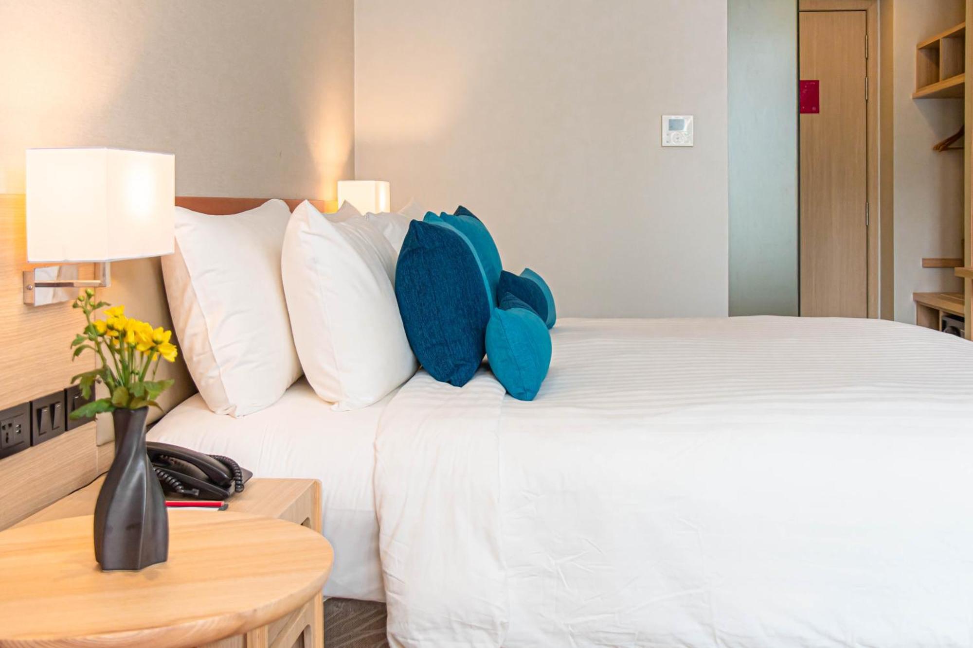 Glow Mira Karon Hotel 4*