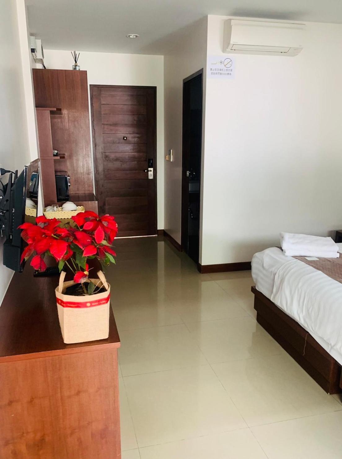 Diana Pool Access Phuket Hotel Chalong
